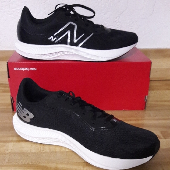 NWT "New Balance" Dynasoft Pro Run v2 Men's Running Sneaker Sizes 10.5 or 13 - Picture 1 of 5